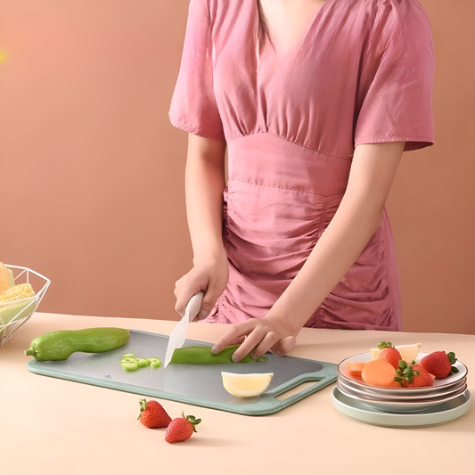 DualGuard – Double-Sided Stainless Steel Chopping Board